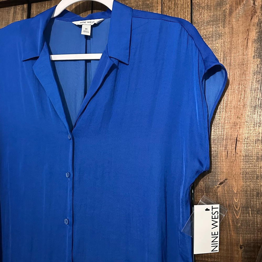 Women's Button-Up Blouse - Picture 3 of 5